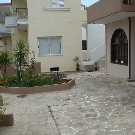 Appartement For A Great Vacational Experience In Chalkidi, This Is A Great Choice. *
